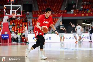 篮板效率三大中锋最高！焦泊乔亚运会场均9.5分钟贡献5.5分4.2板