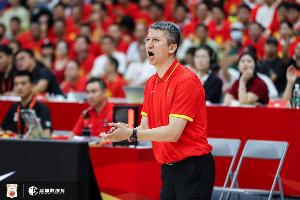 杨毅：换掉郭士强就等同于否定土帅路线 这等于让领导担责
