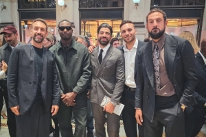 篮球圈也来走秀！意大利国手晒与韦德、贝里内利时装周合照