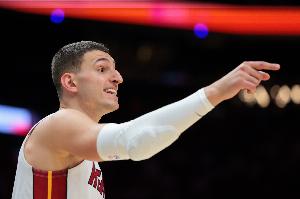 名记：约维奇发展未达预期 他的合同被联盟内部人士视为负资产