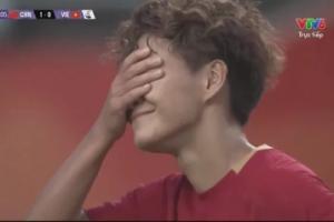 表情包！第116分钟，王霜门前错失良机，随后无奈捂脸苦笑