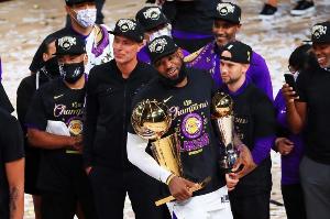 詹姆斯：加盟湖人的感觉超级酷 我将永生难忘为湖人夺冠的经历
