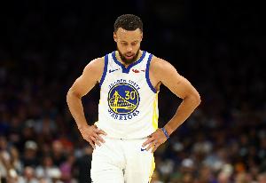 媒体人：库里没签顶薪符合性格 他不会过度崇尚自我&肯为团队牺牲
