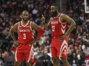 阿里扎：在火箭时队友之间不够坦诚 保罗因直言不讳没少吃亏
