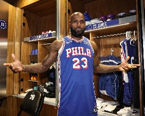 贾斯汀·爱德华兹：我第一次防詹姆斯没规但被吹了 那是个老将哨