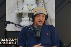 德隆蒂：我和詹姆斯绝不是擦肩而过的泛泛之交 我们亲如继兄弟