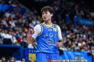 媒体人：周琦缺阵 赵睿跟其他队友比较难打出流畅的挡拆配合