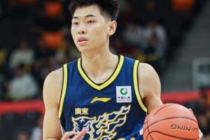 还需找找状态！崔永熙替补22分钟 9投3中贡献9分2板3助