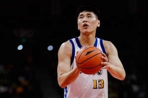 全面开花！广厦半场4人得分上双 领先吉林23分