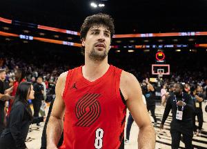 阿夫迪亚：我小时候没怎么看过NBA 由于时差比赛都在凌晨3点开打