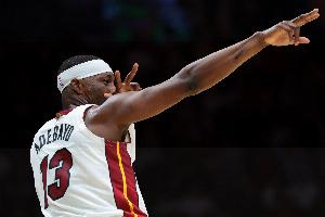 阿德巴约：队内有3-4人想去竞争DPOY 目标防守联盟至少前三