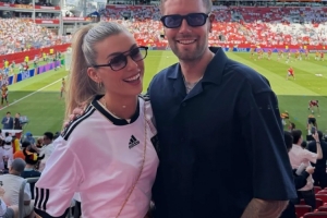 太阳能介绍许尔策勒感情生活：国际比赛日刚结婚，对象是德国演员