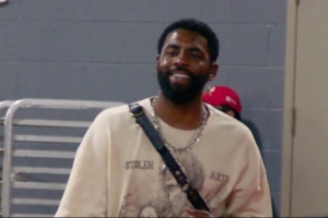 597天的等待！NBA官方晒欧文入场视频：他微笑着归来 今日将出战