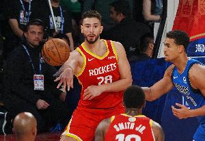 蜕变了！申京半场能里能外 8中5高效砍下14分6板4助